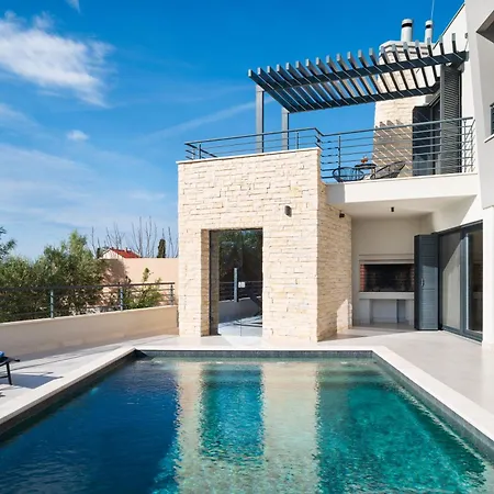 Roca With Heated Pool And Sauna Privlaka (Zadar)