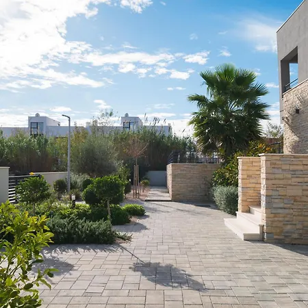 Roca With Heated Pool And Sauna וילה *