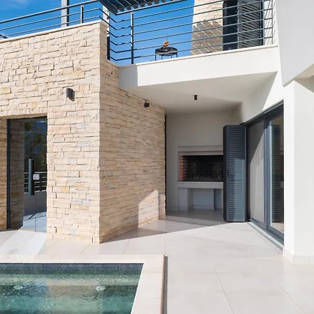 וילה Roca With Heated Pool And Sauna