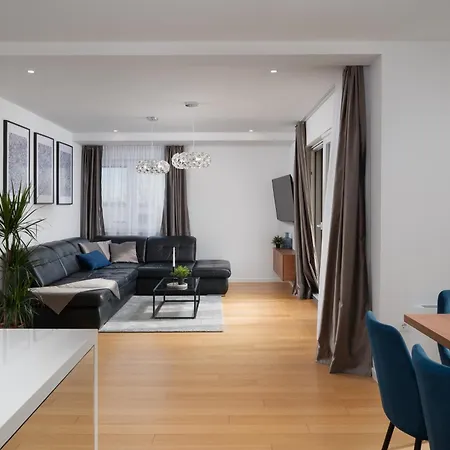 Roca With Heated Pool And Sauna Villa