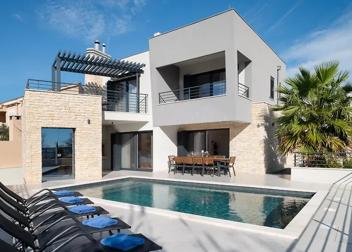 Roca With Heated Pool And Sauna Vila Privlaka (Zadar)