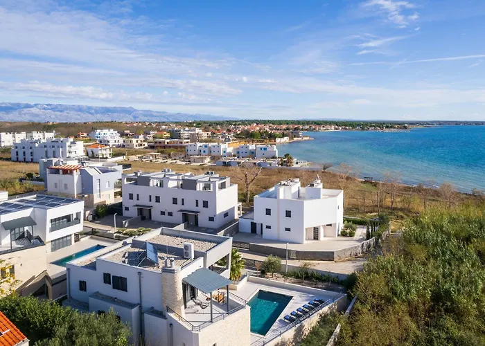 Roca With Heated Pool And Sauna Privlaka (Zadar)