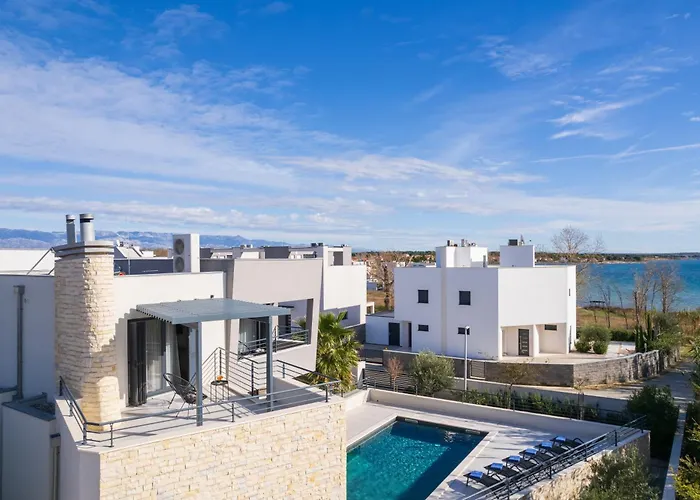 Roca With Heated Pool And Sauna Villa Privlaka (Zadar)
