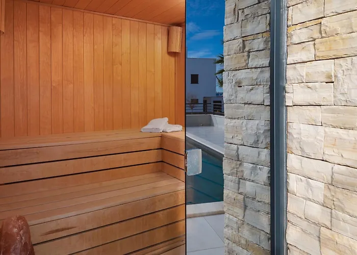 Villa Roca With Heated Pool And Sauna *