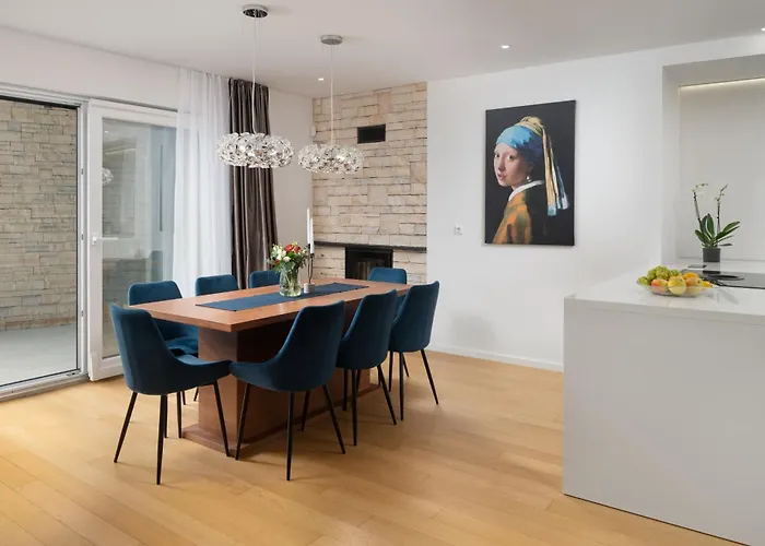 Roca With Heated Pool And Sauna Vila *