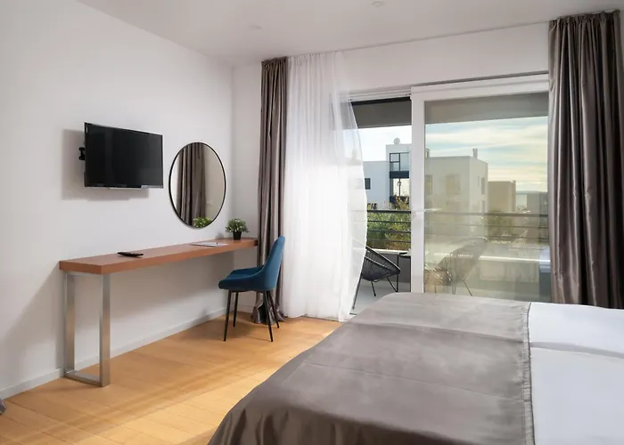 Vila Roca With Heated Pool And Sauna