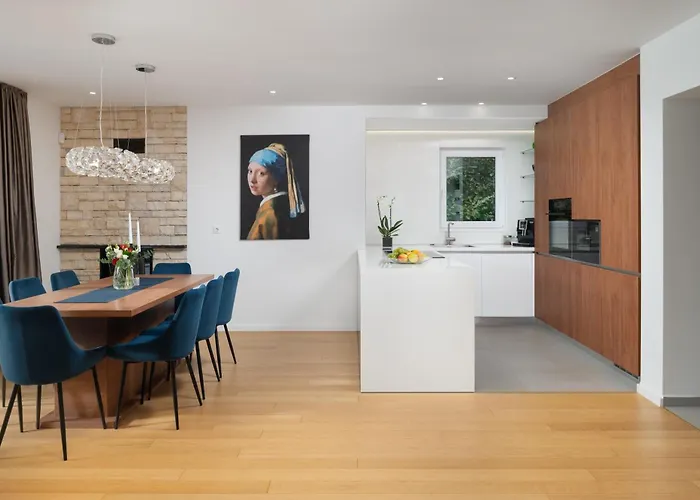 Roca With Heated Pool And Sauna * Privlaka (Zadar)