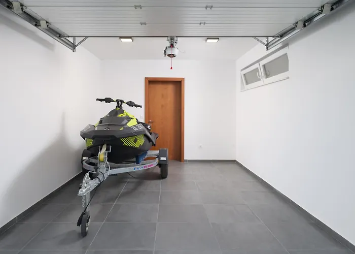 Roca With Heated Pool And Sauna * Privlaka (Zadar)