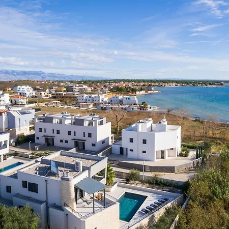 Roca With Heated Pool And Sauna Privlaka (Zadar)