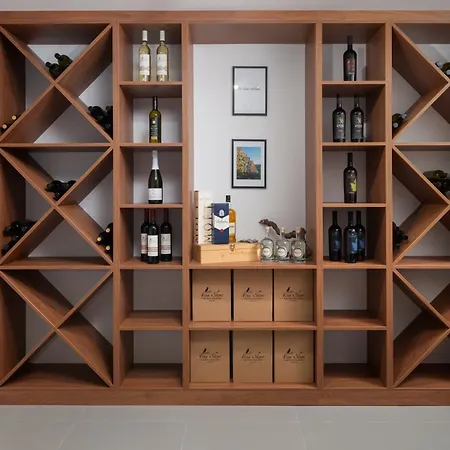 Roca With Heated Pool And Sauna プリヴラカ