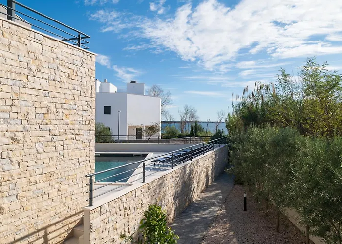 Roca With Heated Pool And Sauna