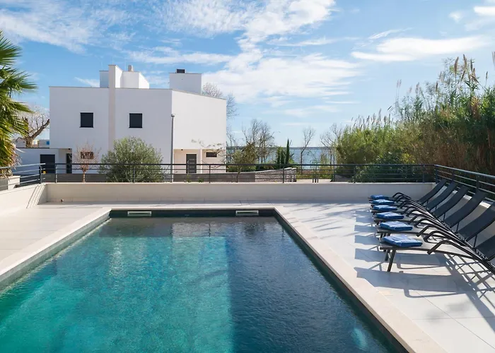 Roca With Heated Pool And Sauna *