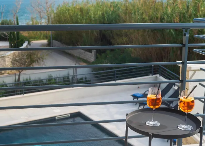 Villa Roca With Heated Pool And Sauna *